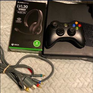 Comes with 3 games new has only been used ones